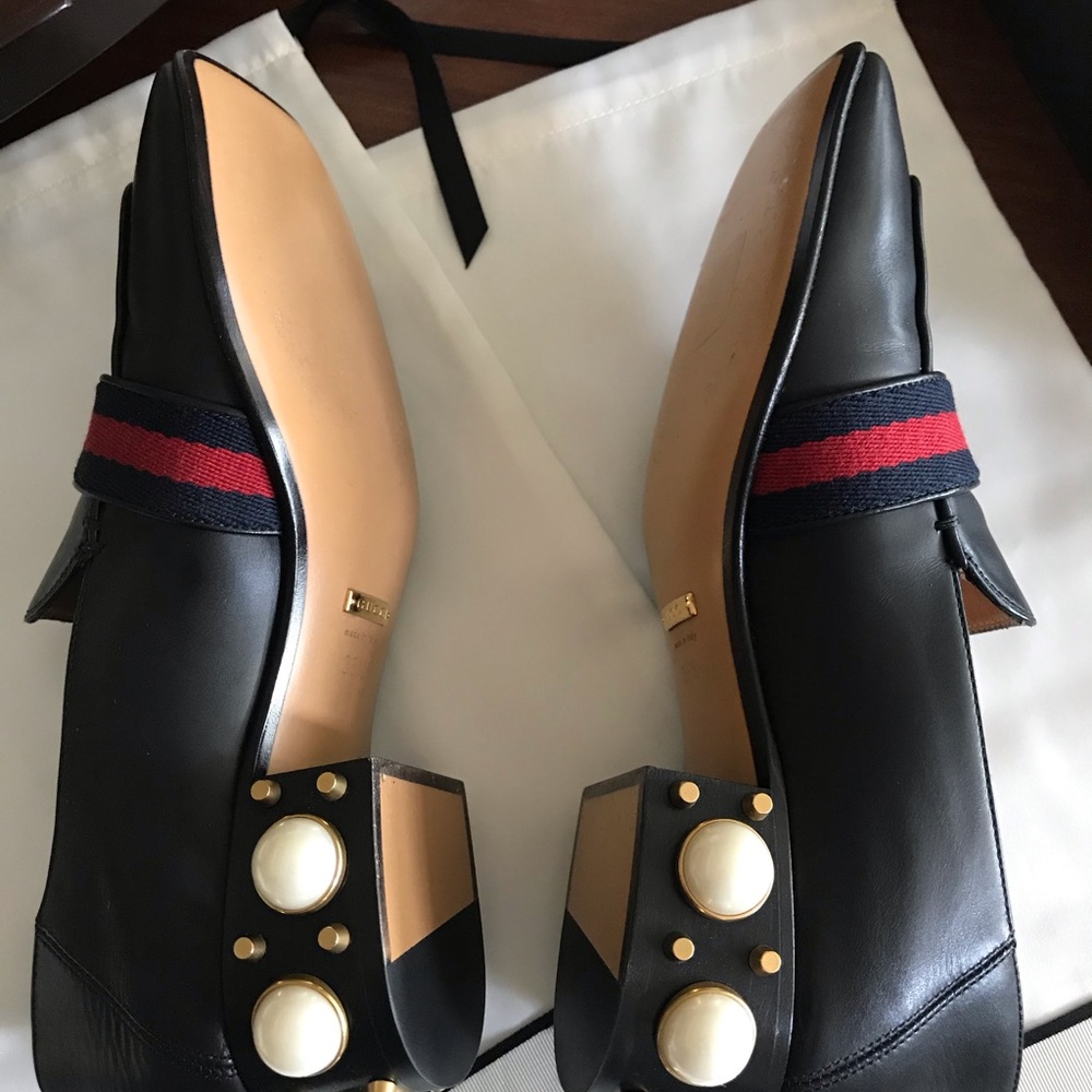 SOLD‼️ Gucci Mid Heel Pearl Loafers 36.5 /7 - Picture 4 of 11